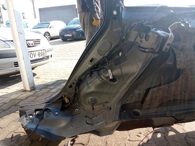 bontott VW PASSAT B6 Jobb hátsó Negyed Karosszéria Csomag