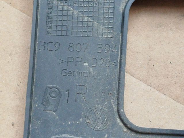 bontott VW PASSAT B6 Jobb hátsó Oldal Lökhárító Tartó (Műanyag)