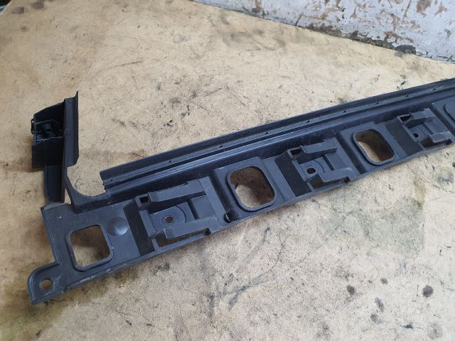 bontott VW PASSAT B6 Jobb hátsó Oldal Lökhárító Tartó (Műanyag)