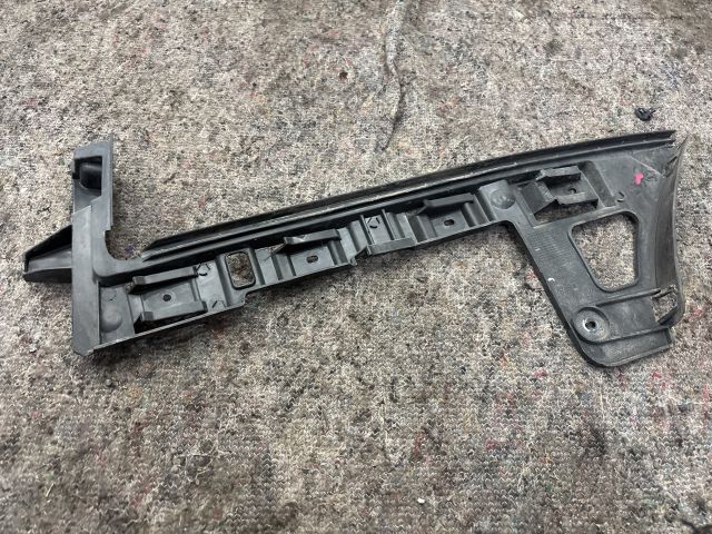 bontott VW PASSAT B6 Jobb hátsó Oldal Lökhárító Tartó (Műanyag)