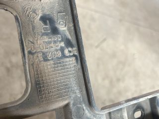 bontott VW PASSAT B6 Jobb hátsó Oldal Lökhárító Tartó (Műanyag)