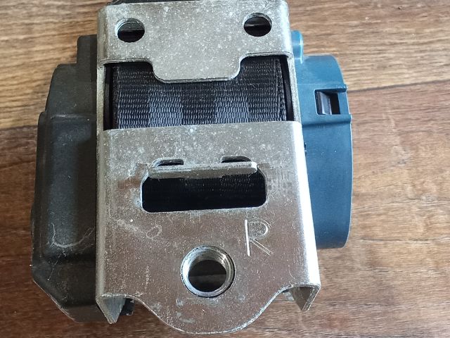 bontott VW PASSAT B6 Jobb hátsó Övfeszítő