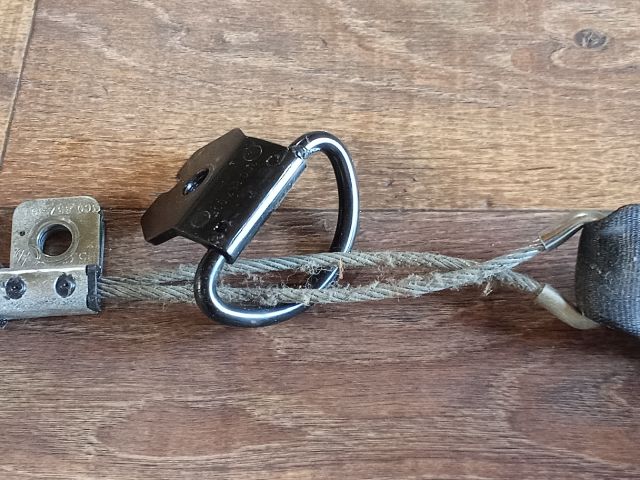 bontott VW PASSAT B6 Jobb hátsó Övfeszítő