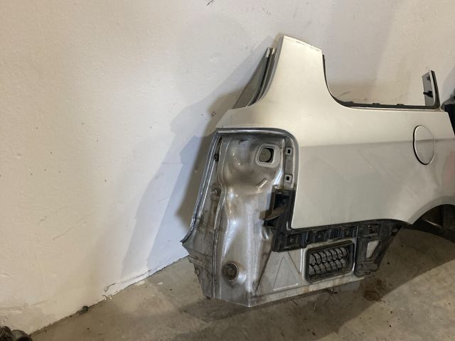bontott VW PASSAT B6 Jobb hátsó Sárvédő