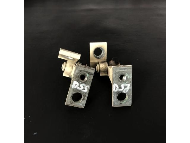 bontott VW PASSAT B6 Jobb hátsó Zsanér