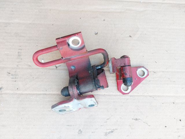 bontott VW PASSAT B6 Jobb hátsó Zsanér