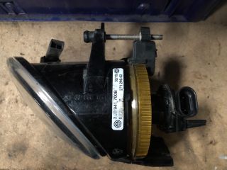 bontott VW PASSAT B6 Jobb Ködfényszóró