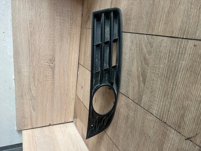 bontott VW PASSAT B6 Jobb Ködlámpa Rács