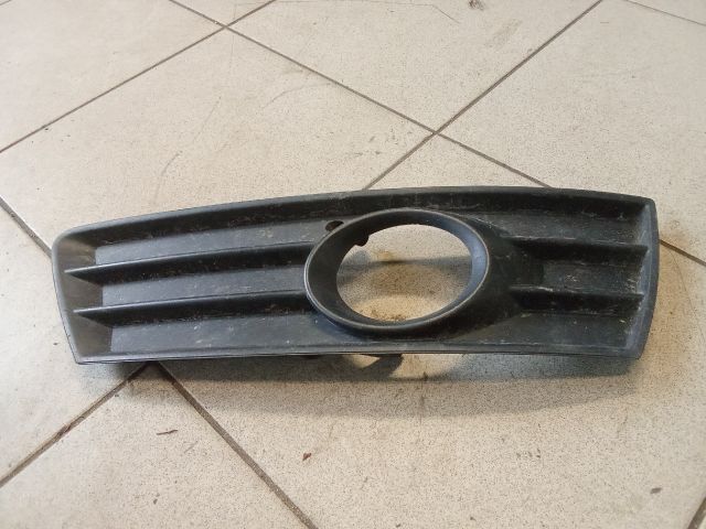 bontott VW PASSAT B6 Jobb Ködlámpa Rács