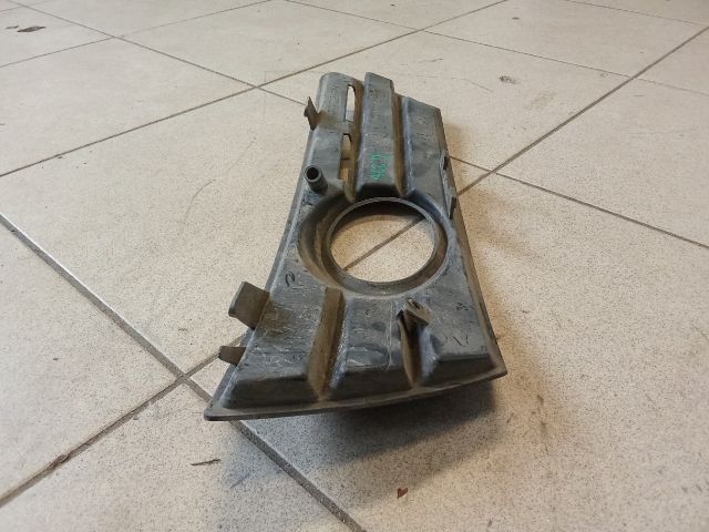 bontott VW PASSAT B6 Jobb Ködlámpa Rács