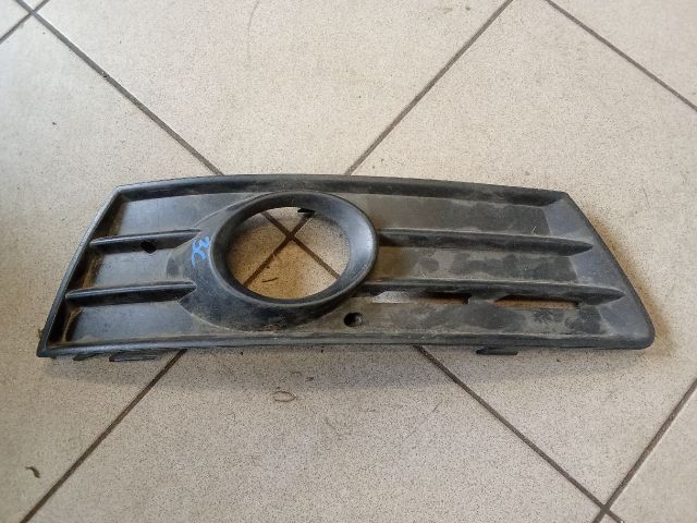 bontott VW PASSAT B6 Jobb Ködlámpa Rács