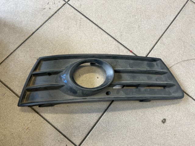 bontott VW PASSAT B6 Jobb Ködlámpa Rács