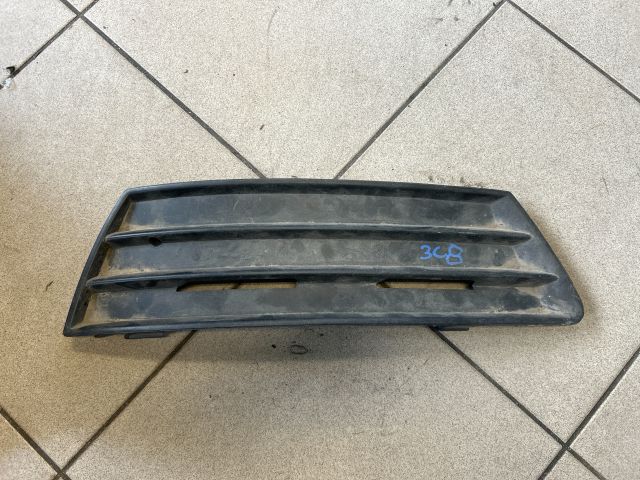 bontott VW PASSAT B6 Jobb Ködlámpa Rács