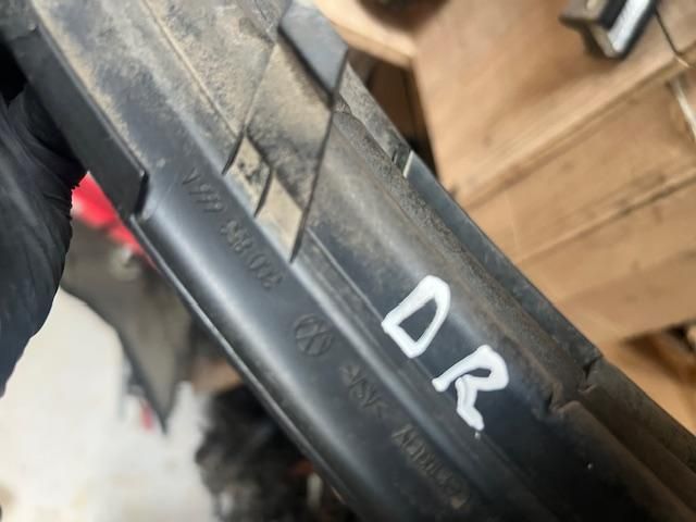 bontott VW PASSAT B6 Jobb Ködlámpa Rács