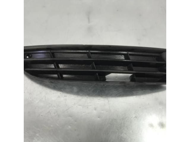 bontott VW PASSAT B6 Jobb Ködlámpa Rács