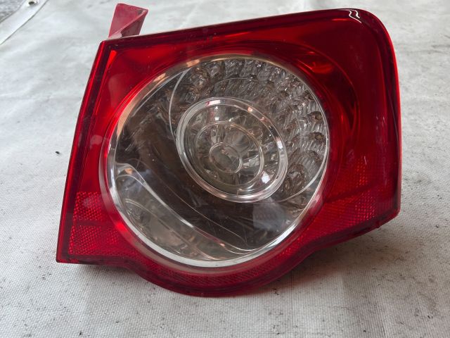 bontott VW PASSAT B6 Jobb Külső Hátsó Lámpa