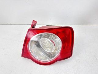 bontott VW PASSAT B6 Jobb Külső Hátsó Lámpa
