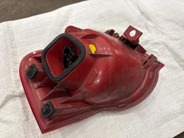 bontott VW PASSAT B6 Jobb Külső Hátsó Lámpa