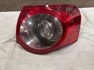 bontott VW PASSAT B6 Jobb Külső Hátsó Lámpa