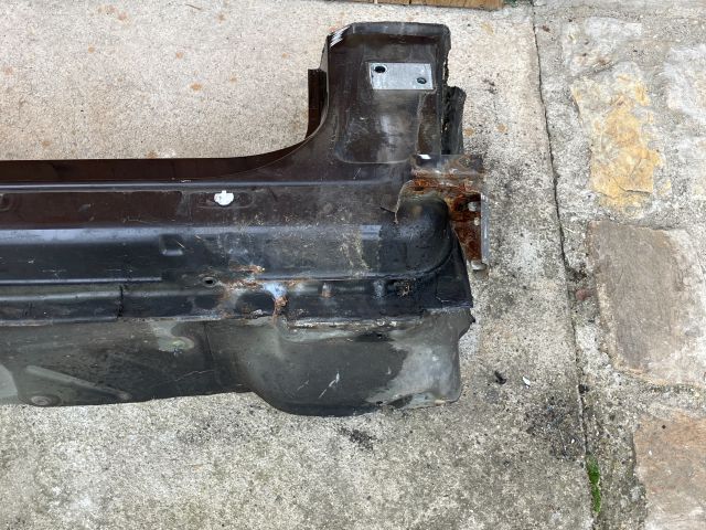 bontott VW PASSAT B6 Jobb Küszöb