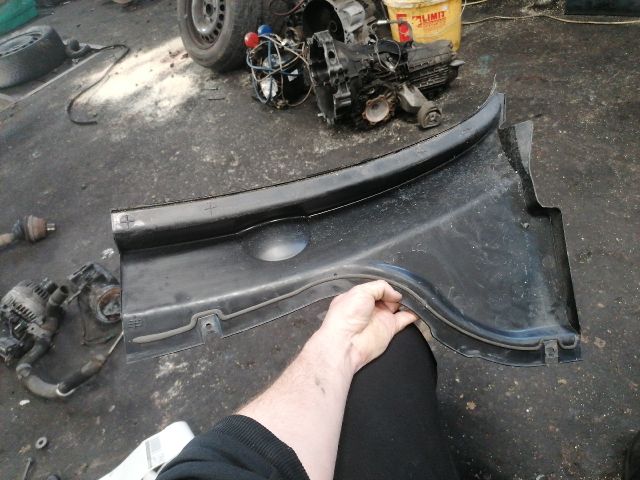 bontott VW PASSAT B6 Jobb Levélrács Záróvég