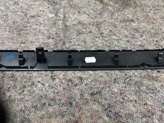 bontott VW PASSAT B6 Jobb Műszerfal Díszléc