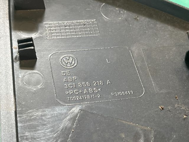 bontott VW PASSAT B6 Jobb Műszerfal Oldalkárpit