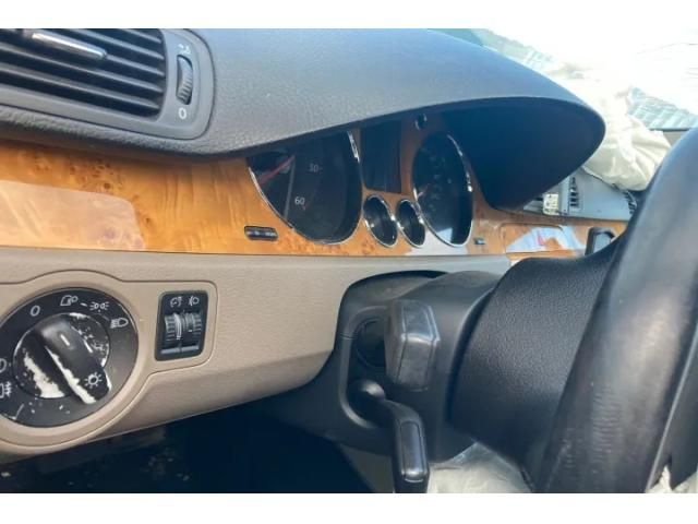 bontott VW PASSAT B6 Jobb Napellenző Tartó