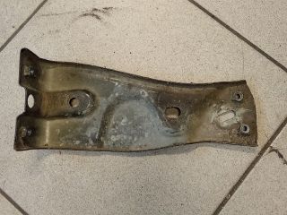 bontott VW PASSAT B6 Jobb Sárvédő Oldaltartó