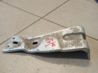 bontott VW PASSAT B6 Jobb Sárvédő Oldaltartó