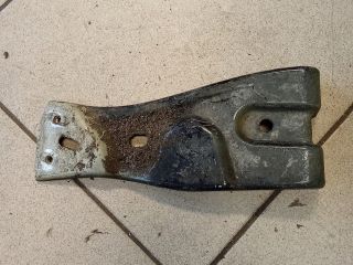 bontott VW PASSAT B6 Jobb Sárvédő Oldaltartó