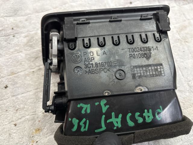 bontott VW PASSAT B6 Jobb Szellőző