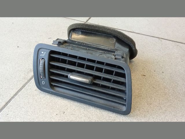 bontott VW PASSAT B6 Jobb Szellőző