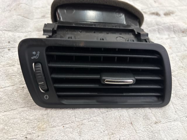 bontott VW PASSAT B6 Jobb Szellőző