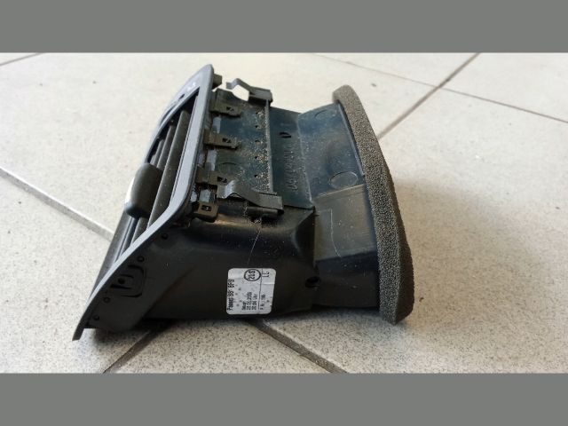 bontott VW PASSAT B6 Jobb Szellőző