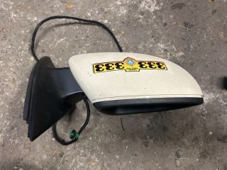 bontott VW PASSAT B6 Jobb Visszapillantó Tükör (Elektromos)