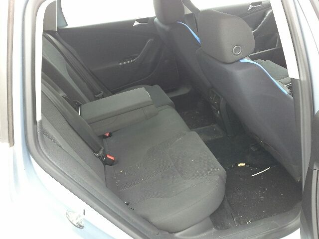 bontott VW PASSAT B6 Kalaptartó