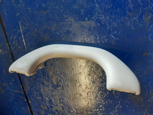 bontott VW PASSAT B6 Kapaszkodó (Pozíciófüggetlen)