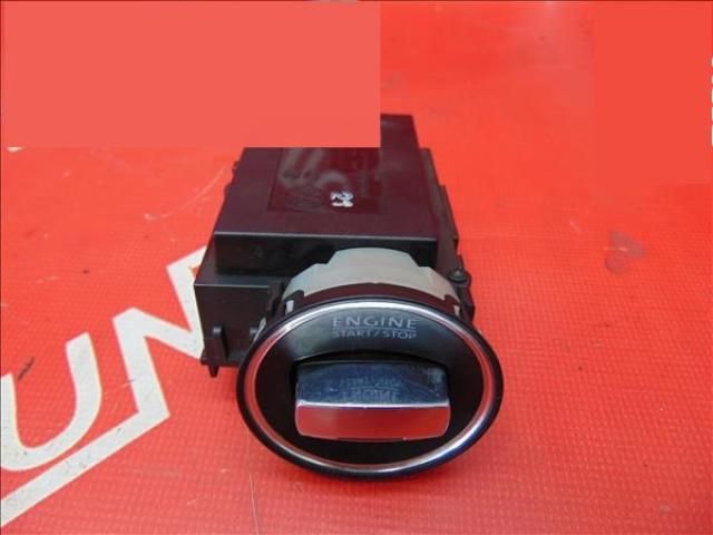 bontott VW PASSAT B6 Kártyaolvasó