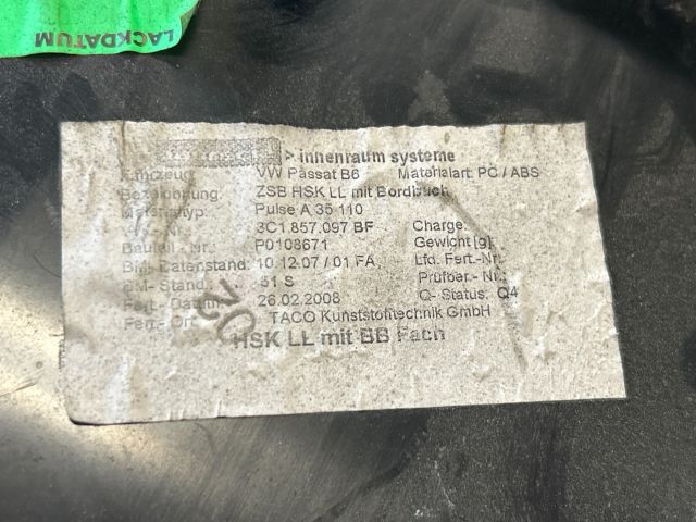 bontott VW PASSAT B6 Kesztyűtartó