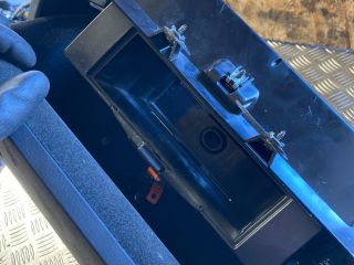 bontott VW PASSAT B6 Kesztyűtartó