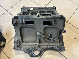 bontott VW PASSAT B6 Kesztyűtartó