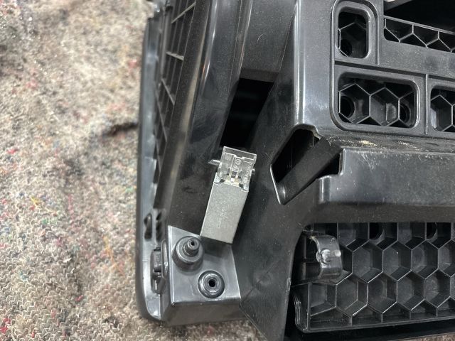 bontott VW PASSAT B6 Kesztyűtartó