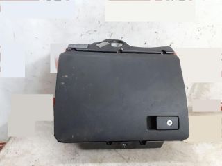 bontott VW PASSAT B6 Kesztyűtartó