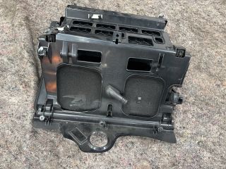 bontott VW PASSAT B6 Kesztyűtartó