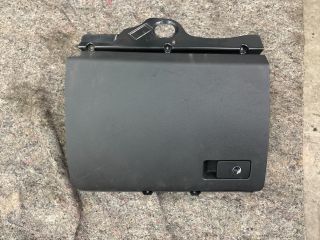 bontott VW PASSAT B6 Kesztyűtartó