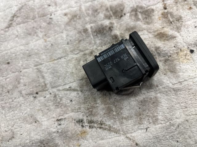 bontott VW PASSAT B6 Kézifék Kapcsoló