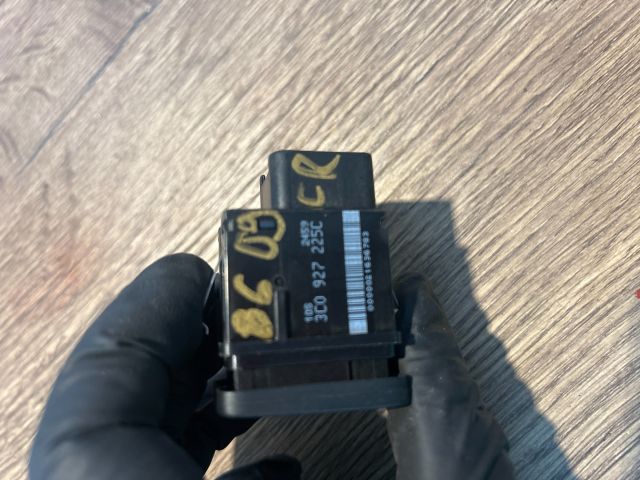 bontott VW PASSAT B6 Kézifék Kapcsoló