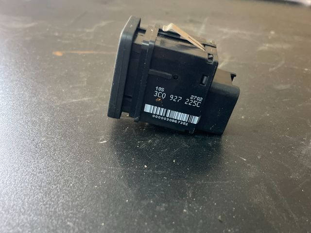 bontott VW PASSAT B6 Kézifék Kapcsoló