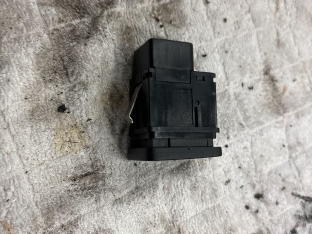 bontott VW PASSAT B6 Kézifék Kapcsoló